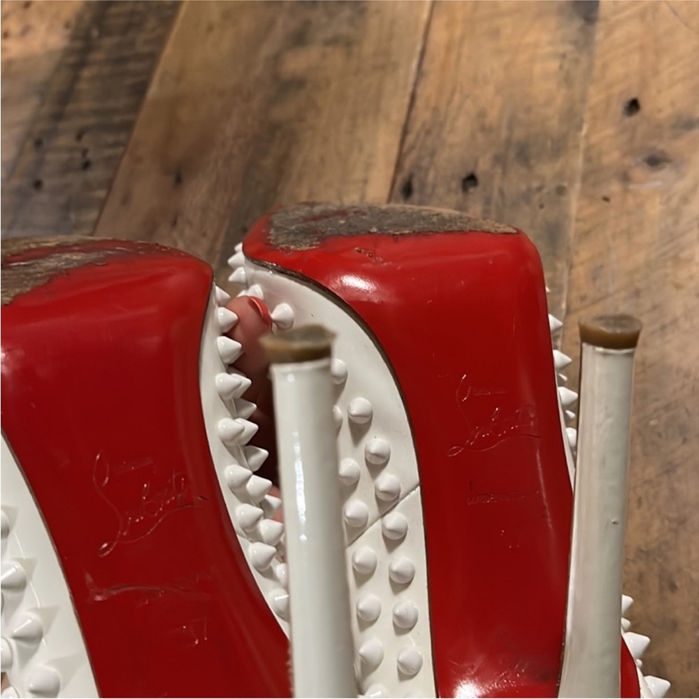 Christian Louboutin Studded White Pigalle 120 Patent 37 - Picture 9 of 15